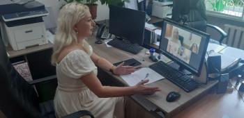 Фахівці податкової Дніпропетровщини із суб’єктами господарювання говорили про актуальні питання застосування РРО/ПРРО