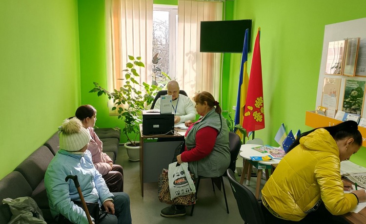 Про надання адміністративних послуг, за отриманням яких платники можуть звернутися до Жовтоводського ЦОП Кам’янської ДПІ. Фото № 1/0