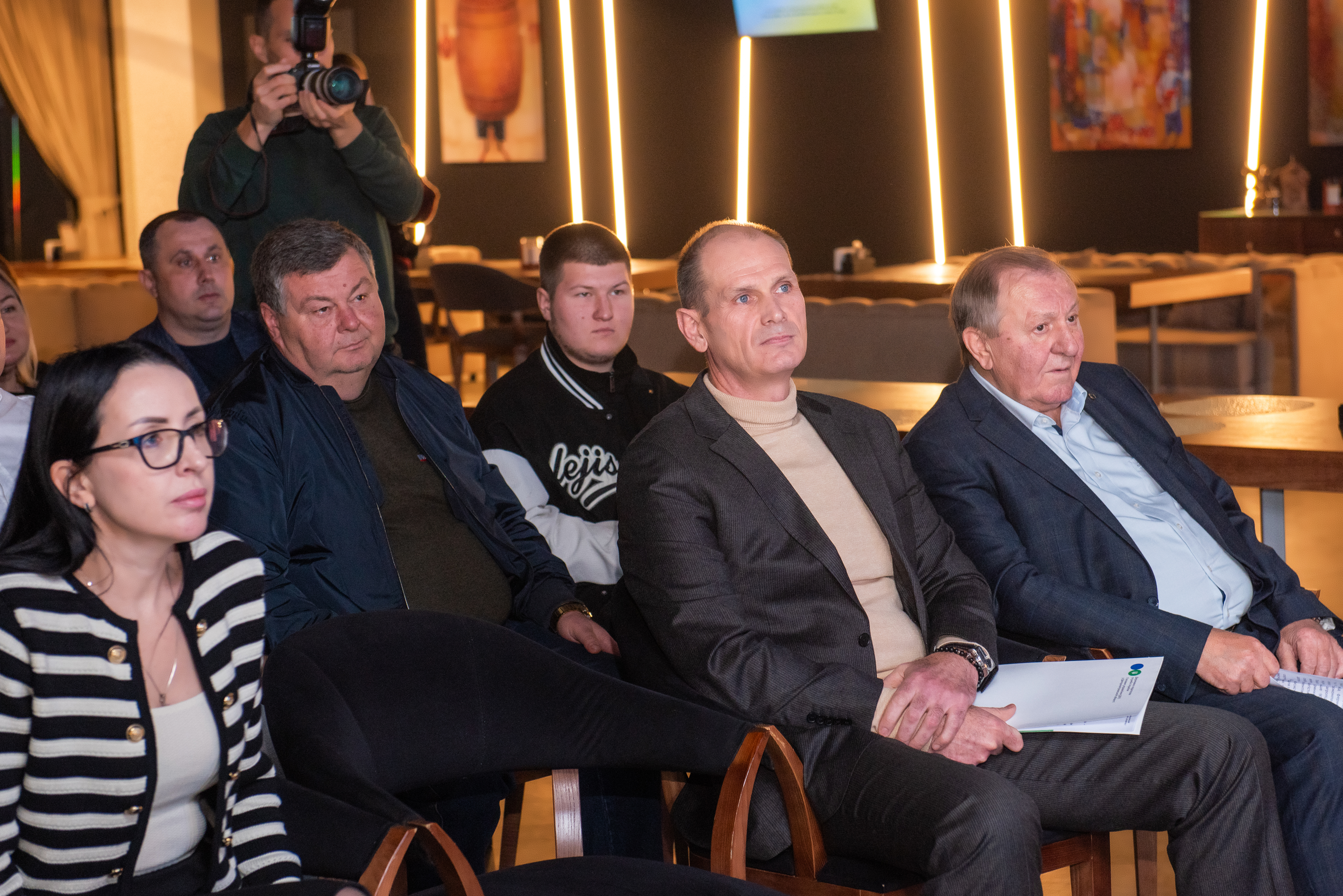 Вони забезпечують добробут громад і продовольчу стійкість країни. Фото № 1/0