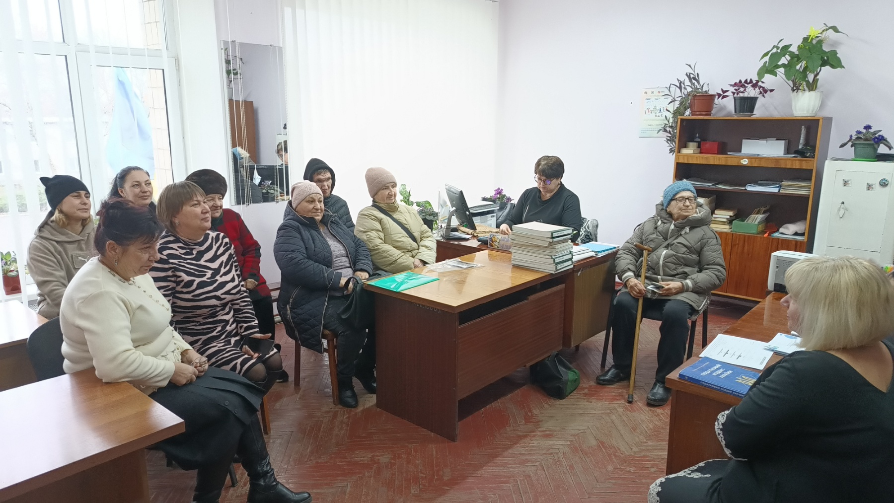 Працюємо у громадах: зустріч податківців Дніпропетровщини з платниками Синельниківщини. Фото № 1/0