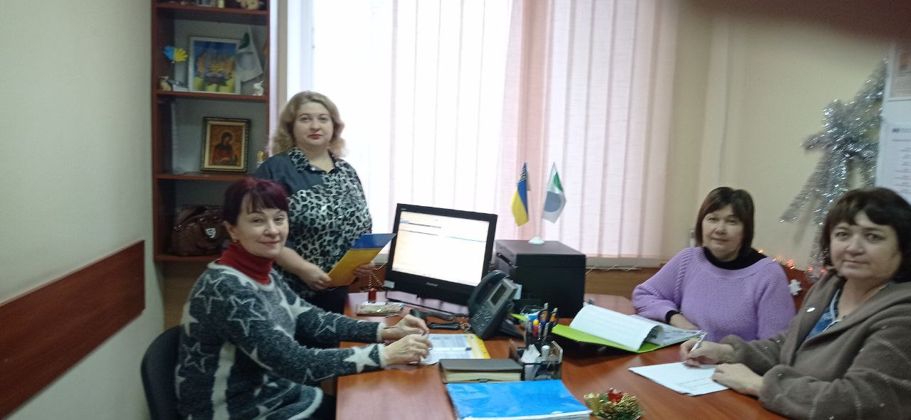 Податківці обговорили надання адміністративних послуг з представниками ДРАЦС. Фото № 1/0