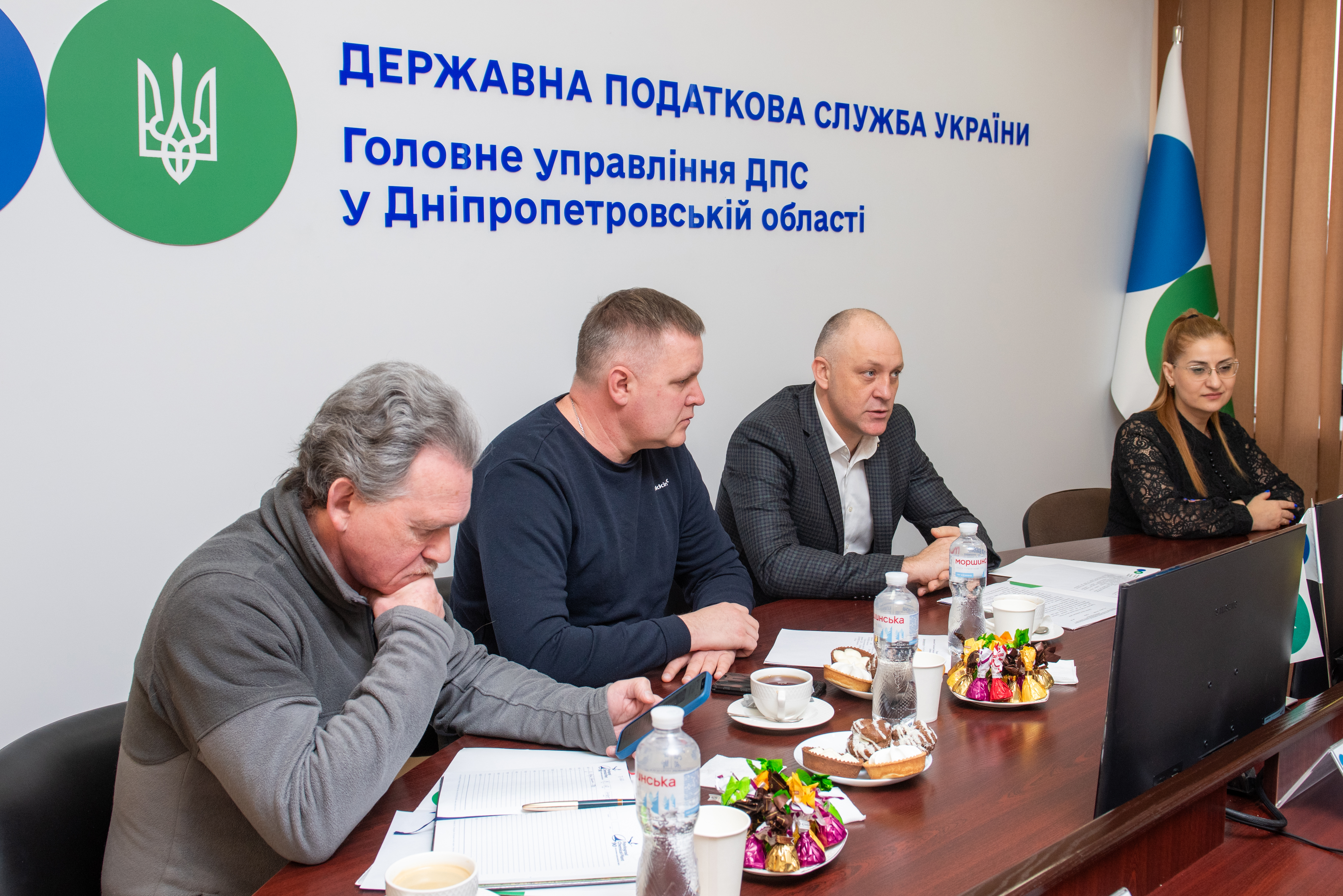 Громадська рада при податковій Дніпропетровщини:  системний діалог триває. Фото № 2/1