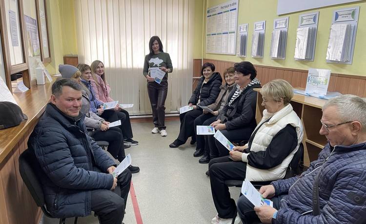  Проведено засідання «круглого столу» щодо новацій у законодавстві  з платниками податків Верхньодніпровського ЦОП Кам’янської ДПІ . Фото № 1/0