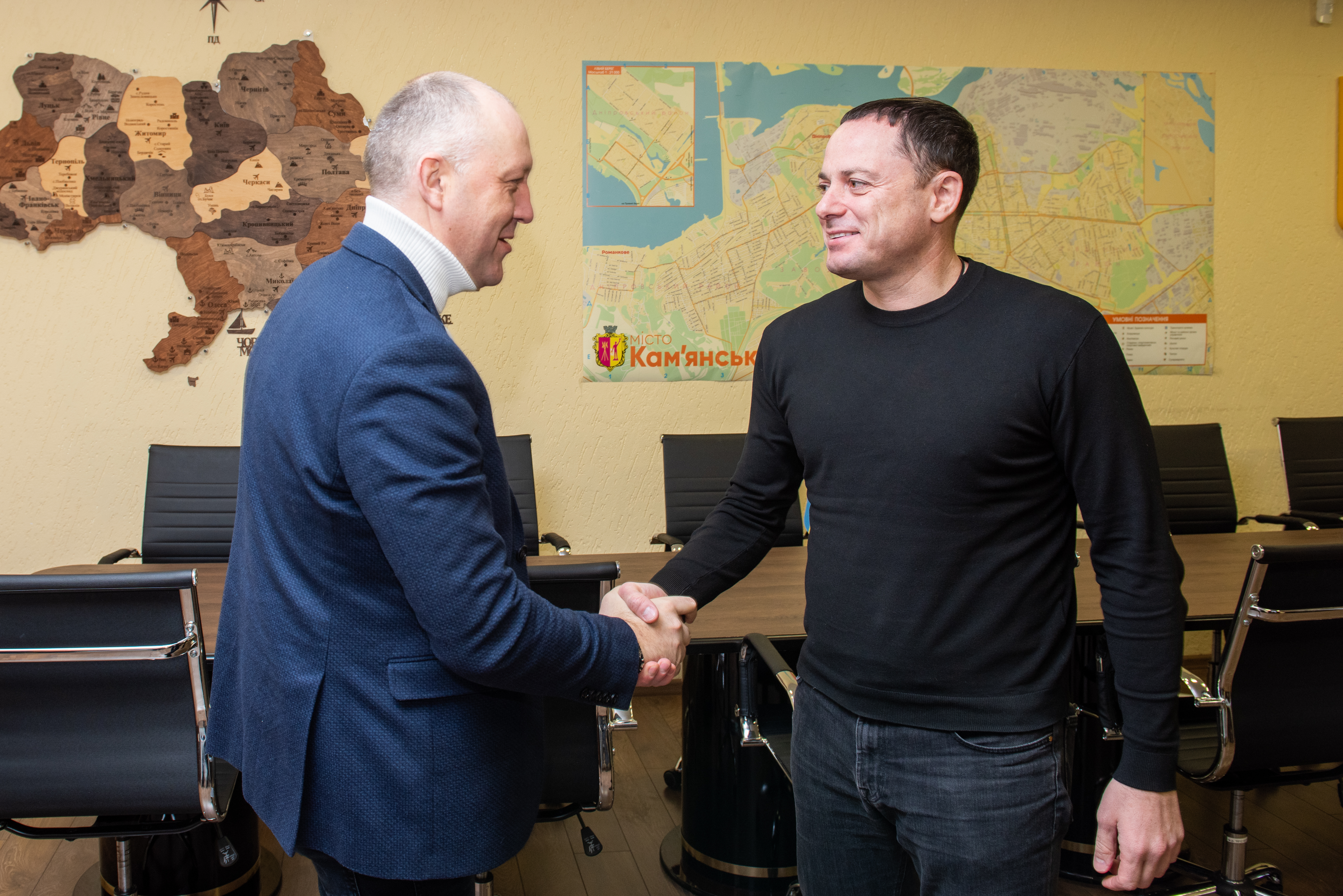 Системний діалог як основа партнерства: робоча поїздка очільника податкової служби Дніпропетровщини до Кам’янського і Верхньодніпровська. Фото № 5/4