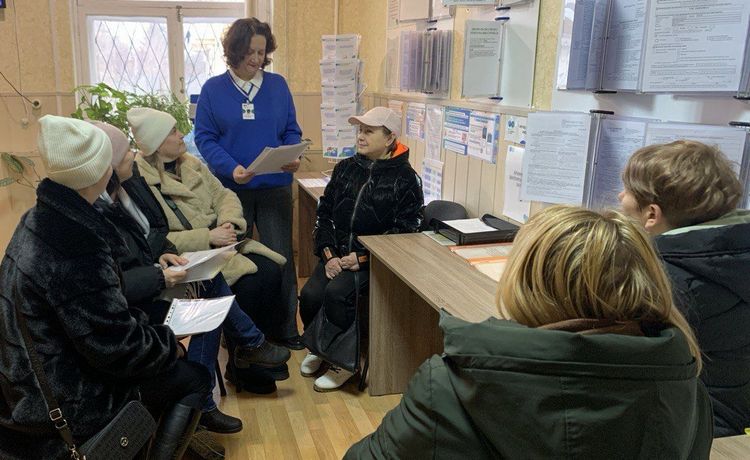 Податкові зміни, сервіси та електронні можливості ДПС:  у Покрові відбувся «круглий стіл» . Фото № 1/0