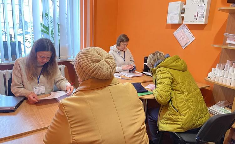 Про надання адміністративних послуг мобільним ЦОП  у ЦНАП Криничанської селищної ради. Фото № 2/1