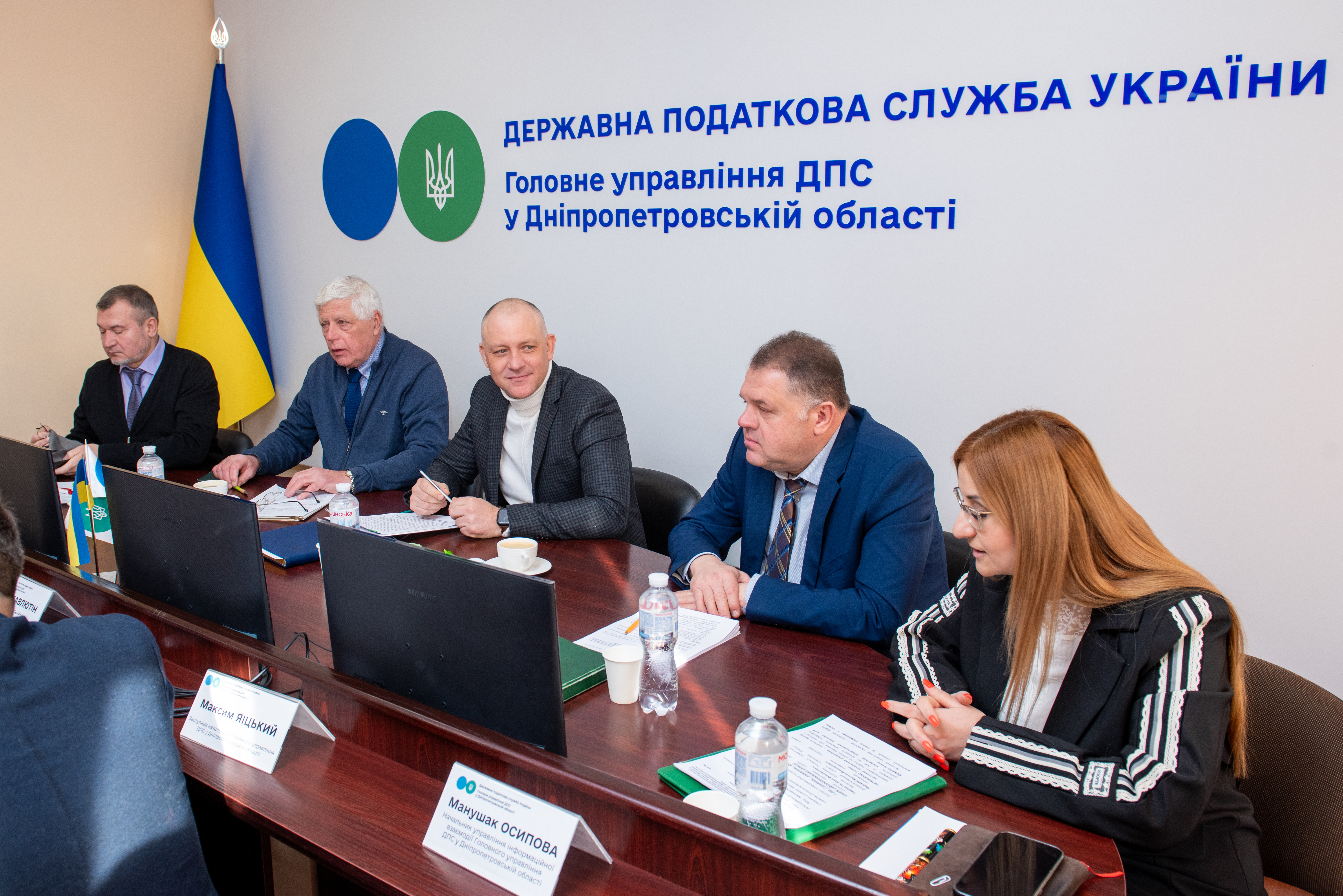 Податкова служба та роботодавці Дніпропетровщини  продовжують будувати дієве та ефективне партнерство . Фото № 3/2