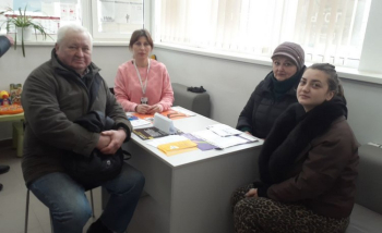 Мобільний ЦОП Нікопольської ДПІ надав послуги у ЦНАП Марганецької міської ради