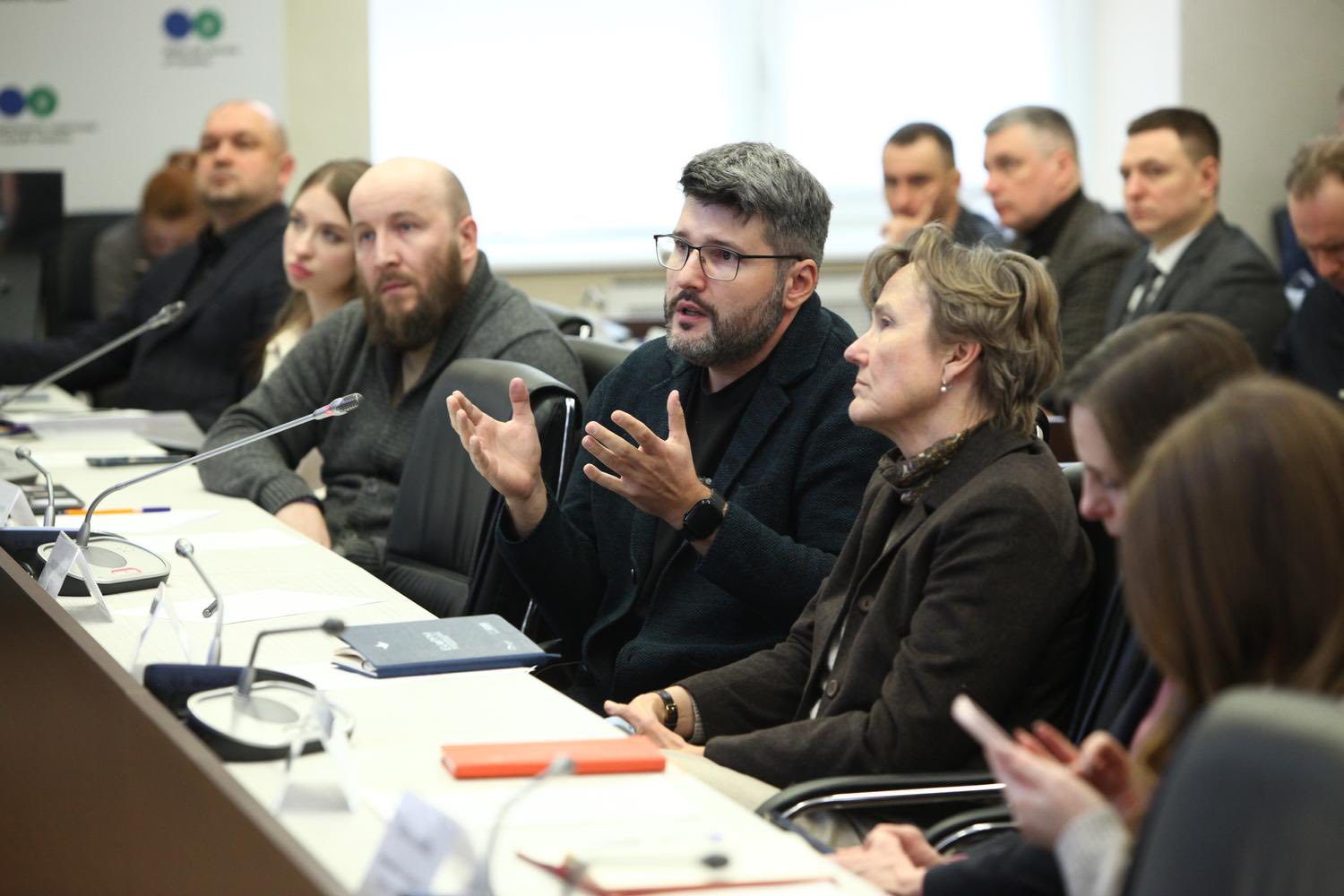 ДПС, БЕБ, Держпраці та представники ресторанного бізнесу обговорили шляхи детінізації галузі. Фото № 2/1