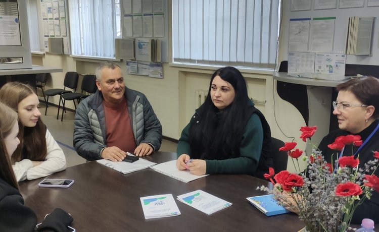 Під час засідання «круглого столу» учасники отримали фахові консультації щодо податкового законодавства . Фото № 1/0