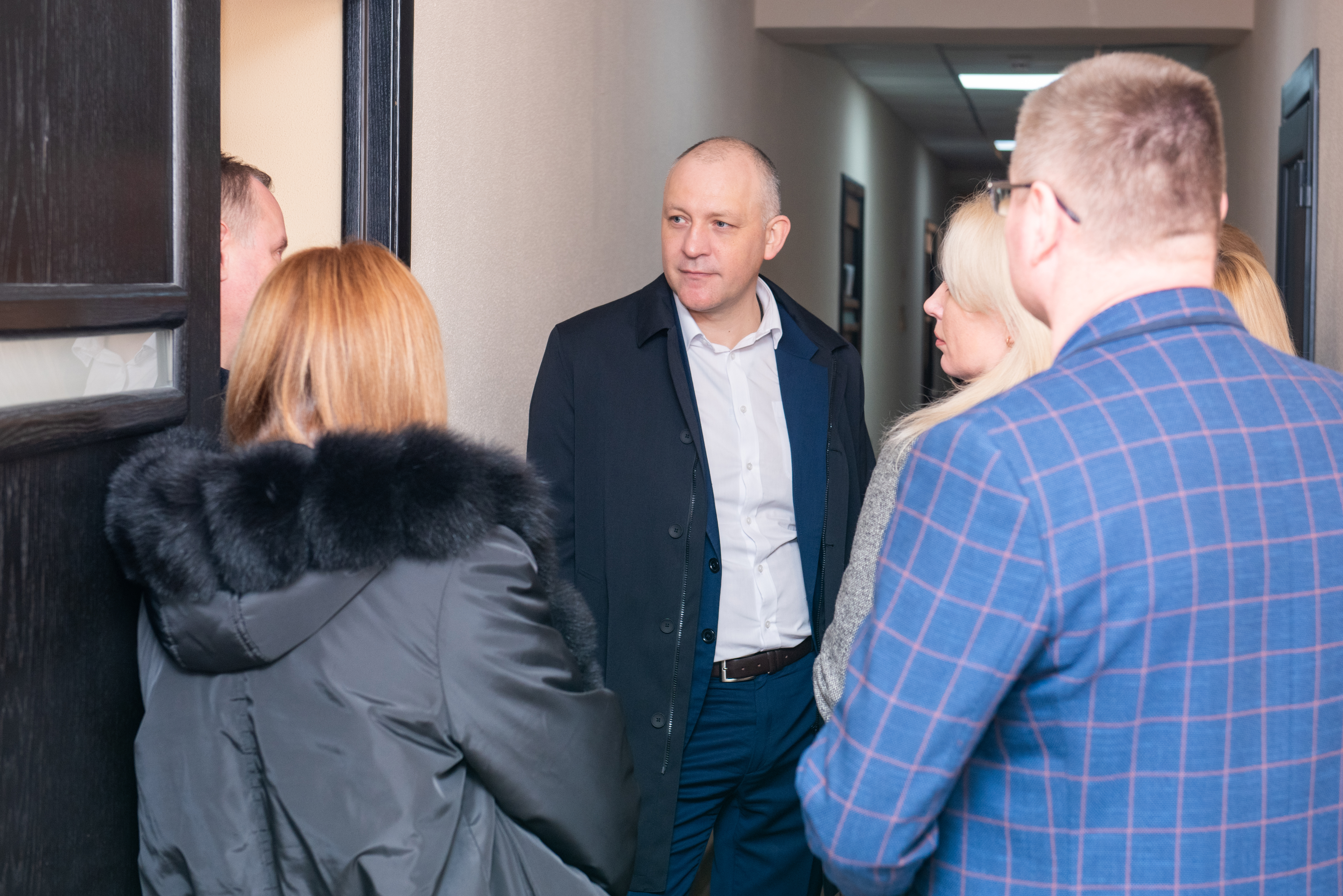 Комфортний сервіс без бар’єрів: очільник податкової служби Дніпропетровщини Юрій Павлютін відвідав ЦОПи Дніпра. Фото № 9/8