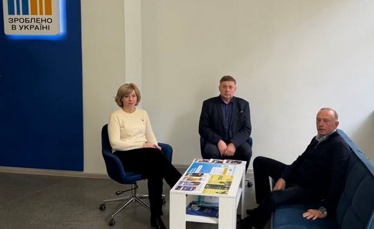 Про створення комплексної системи супроводу для учасників грантової програми «Власна справа». Фото № 2/1