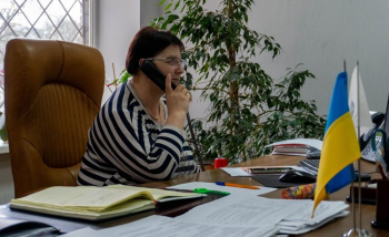 У межах роботи телефонного зв’язку «гаряча лінія» фахівці надали вичерпні роз'яснення щодо процедури офіційного працевлаштування