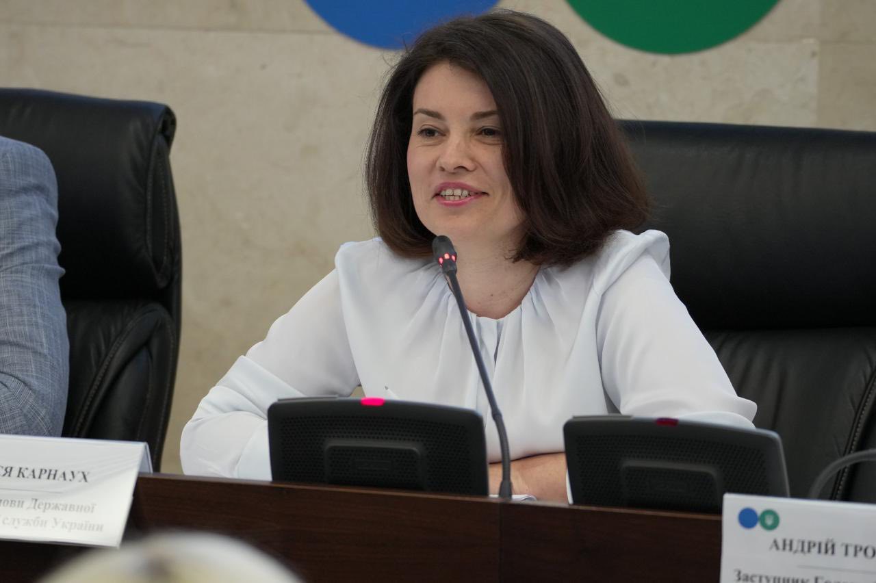 Податкові надходження, цифровізація та податкова медіація: ключові теми зустрічі Лесі Карнаух та бізнес-спільноти. Фото № 25/24