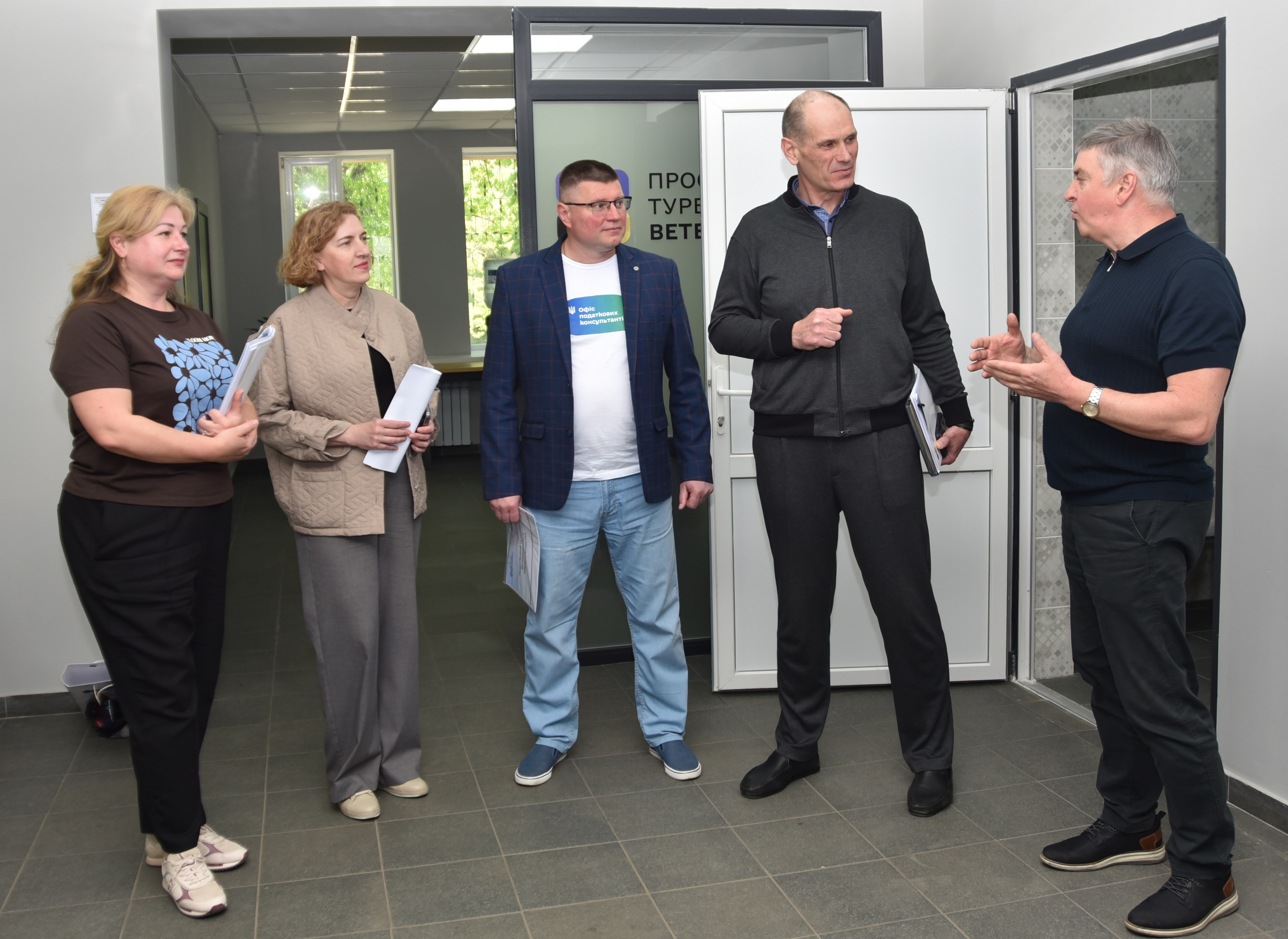 Системна підтримка: тривають зустрічі податківців Дніпропетровщини з захисниками . Фото № 2/1