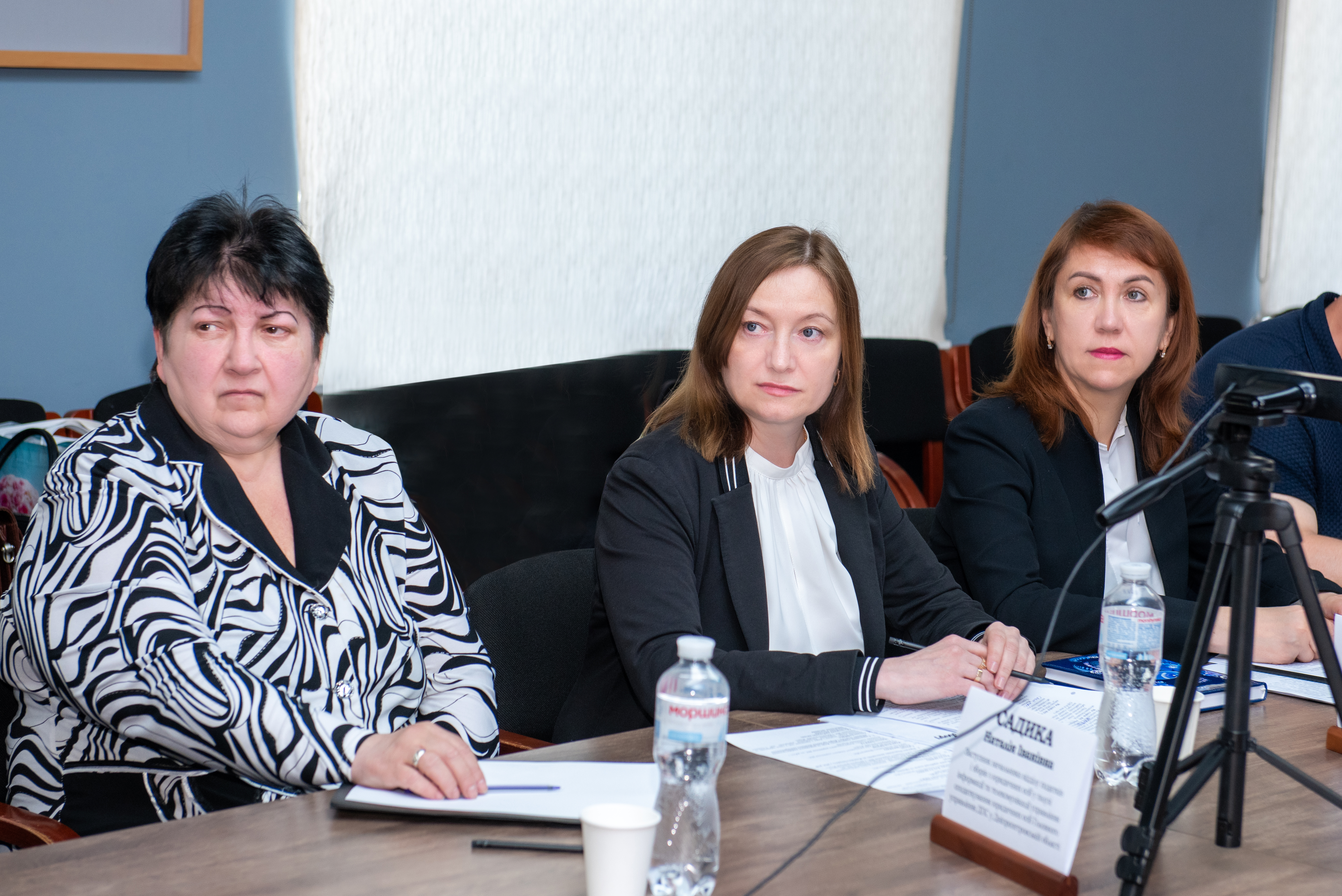 На Дніпропетровщині обговорили шляхи збільшення надходжень до місцевих бюджетів та удосконалення адміністрування місцевих податків. Фото № 2/1