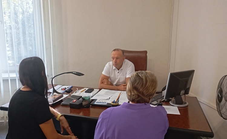 У Кам'янській ДПІ проведено засідання «круглого столу»  з платниками податків. Фото № 1/0