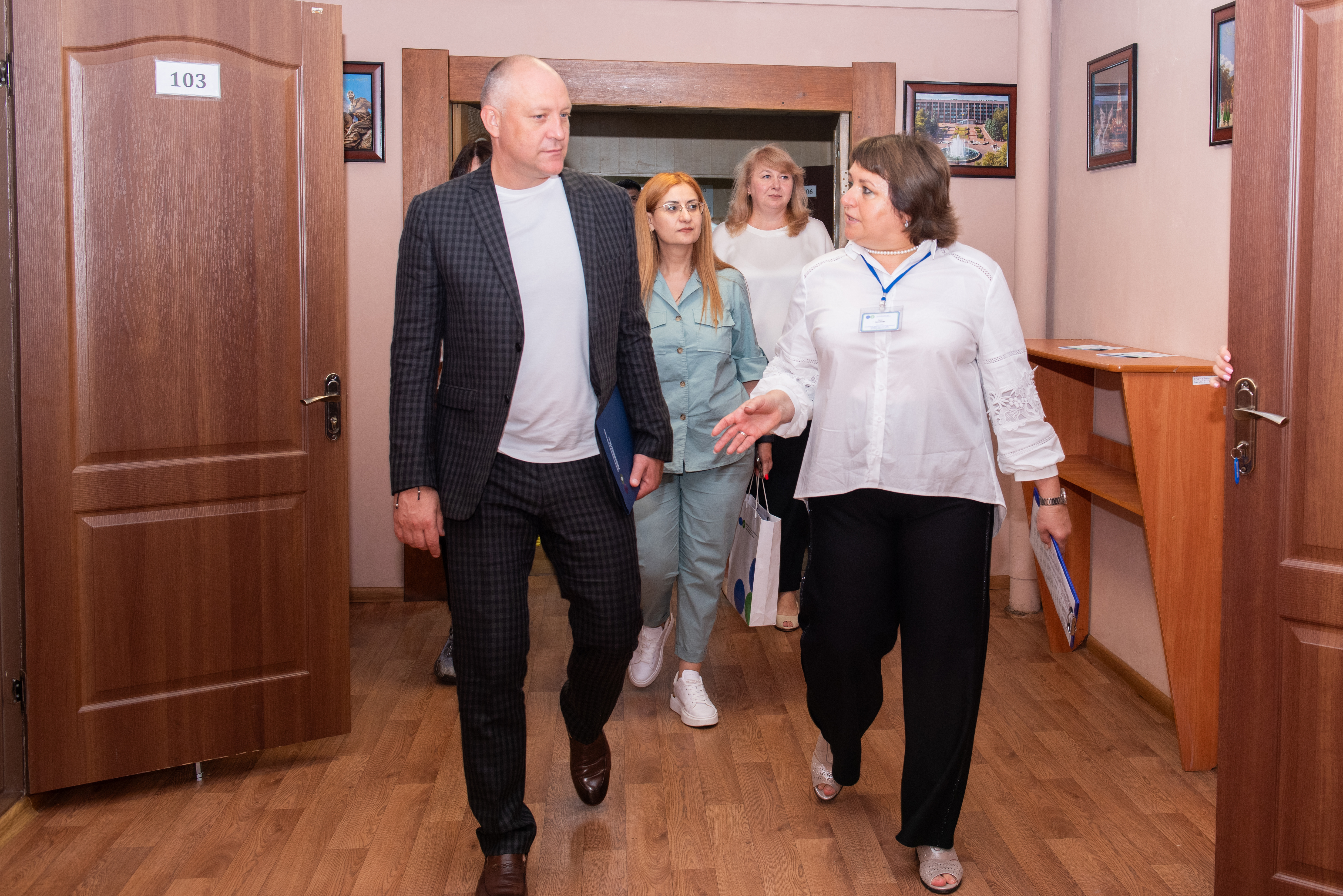 У Кривому Розі відкрито Офіс податкових консультантів: сучасний сервіс стає ще доступнішим. Фото № 1/0