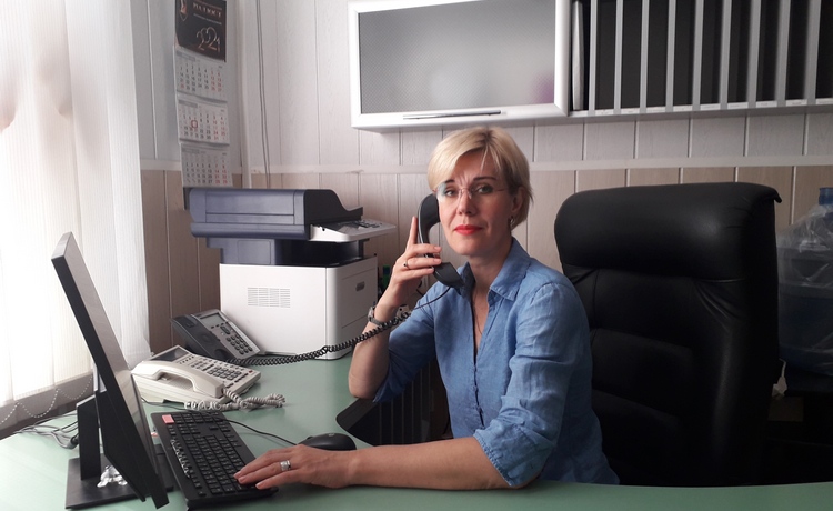 «Гаряча лінія»: скористайтеся електронними сервісами для подання декларації на податкову знижку. Фото № 1/0