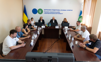 Податківці Дніпропетровщини зустрілися з ветеранами-амбасадорами 