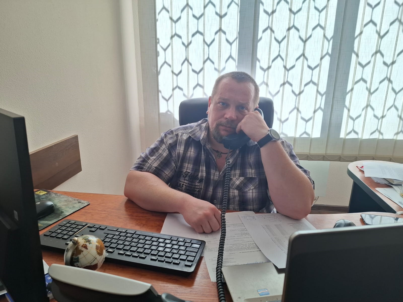 Про адміністративні послуги - під час сеансу телефонного зв’язку «гаряча лінія». Фото № 1/0