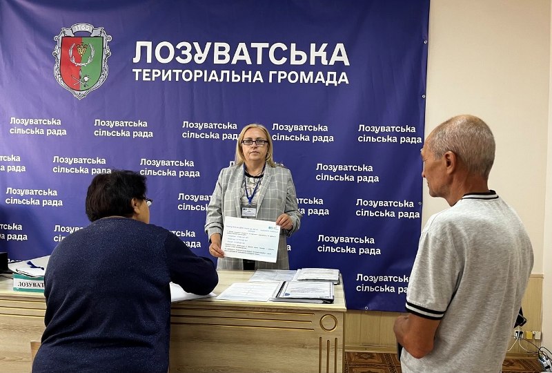 Податківці провели зустріч з платниками Лозуватської громади. Фото № 1/0