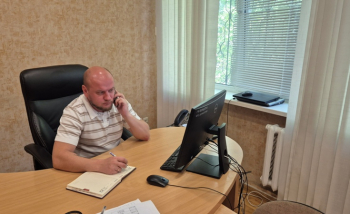 Про офіційне працевлаштування - під час сеансу телефонного зв’язку «гаряча лінія»