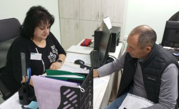 Мобільний ЦОП: податківці надали адміністративні послуги мешканцям Чернеччинської громади